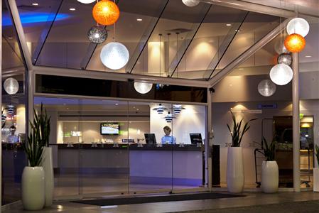 фото отеля Hotel Grand Chancellor Surfers Paradise Gold Coast