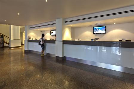 фото отеля Hotel Grand Chancellor Surfers Paradise Gold Coast