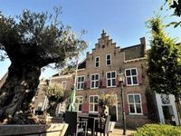 Het Raedthuys Restaurant & Suites