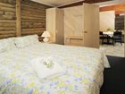 фото отеля Lazy Acre Log Cabins