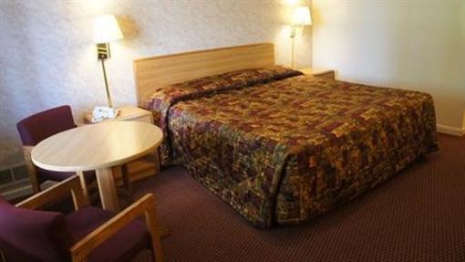 фото отеля Red Carpet Inn Albany Downtown