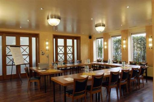 фото отеля Amadeus Hotel Cafe-Restaurant Isernhagen