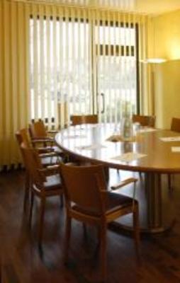 фото отеля Amadeus Hotel Cafe-Restaurant Isernhagen