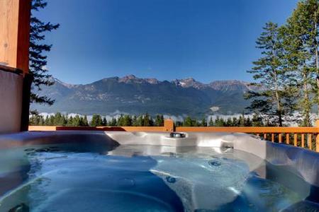 фото отеля Mount 7 Lodges Golden (British Columbia)