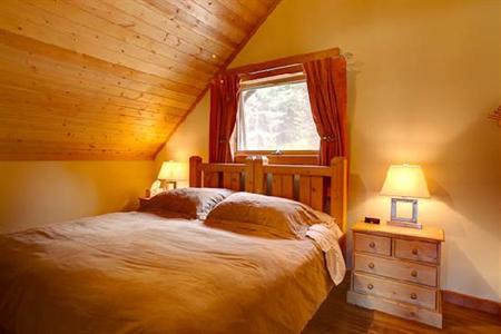 фото отеля Mount 7 Lodges Golden (British Columbia)
