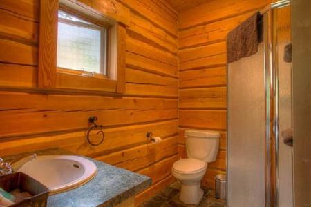 фото отеля Mount 7 Lodges Golden (British Columbia)