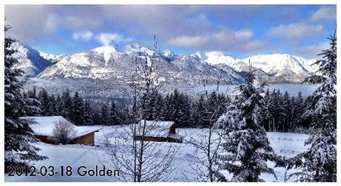 фото отеля Mount 7 Lodges Golden (British Columbia)