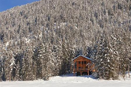 фото отеля Mount 7 Lodges Golden (British Columbia)