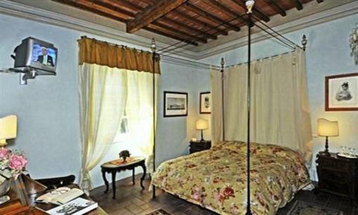 фото отеля Villa Lombardi