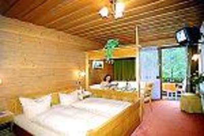 фото отеля Kajetansbrücke Hotel Pfunds