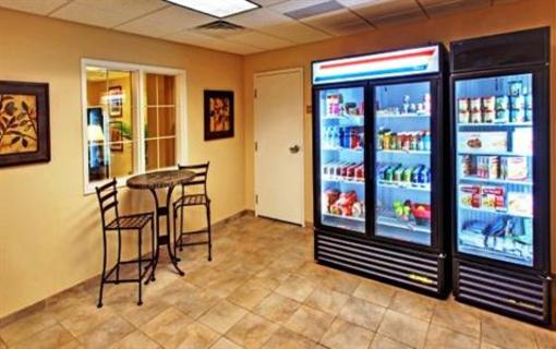 фото отеля Candlewood Suites Williston