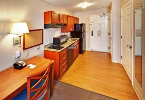 фото отеля Candlewood Suites Williston