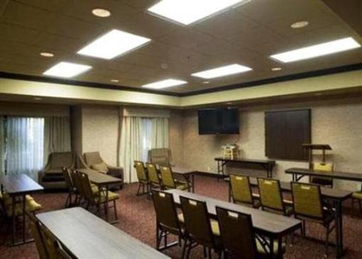 фото отеля Comfort Suites Starkville