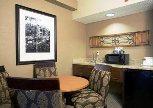 фото отеля Comfort Suites Starkville