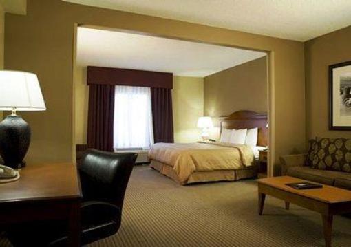 фото отеля Comfort Suites Starkville