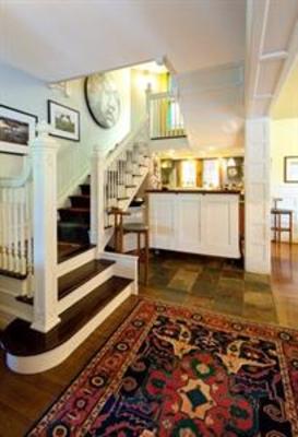 фото отеля Elmwood Village Inn Honu House