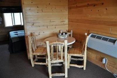 фото отеля Bryce Country Cabins
