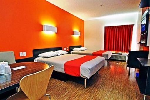 фото отеля Motel 6 Headingley