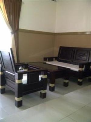 фото отеля Ndalem Suratin Guest House