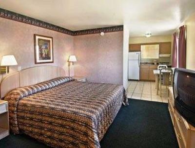 фото отеля Phoenix/Mesa Travelodge Suites