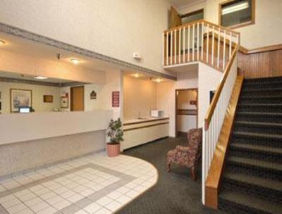 фото отеля Ramada Inn Crawfordsville