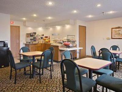 фото отеля Ramada Inn Crawfordsville