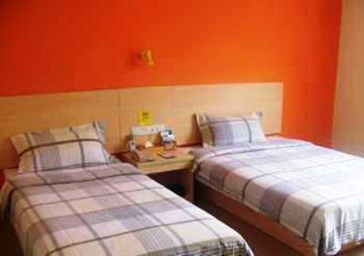 фото отеля Bafang Express Inn Shajing Center