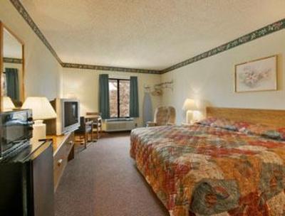 фото отеля Super 8 Harrison