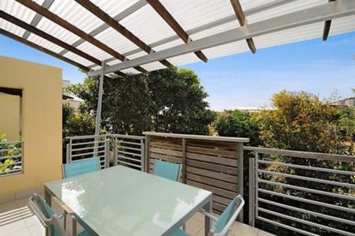 фото отеля Mainwaring Apartments Casuarina Beach Kingscliff