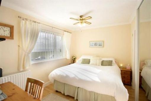 фото отеля Watersedge Guest House