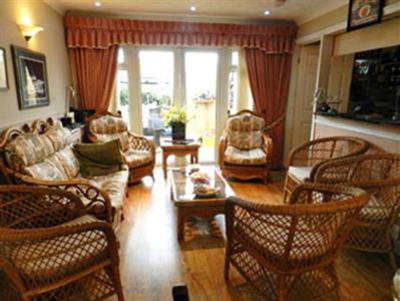 фото отеля Watersedge Guest House
