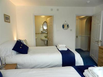фото отеля Watersedge Guest House