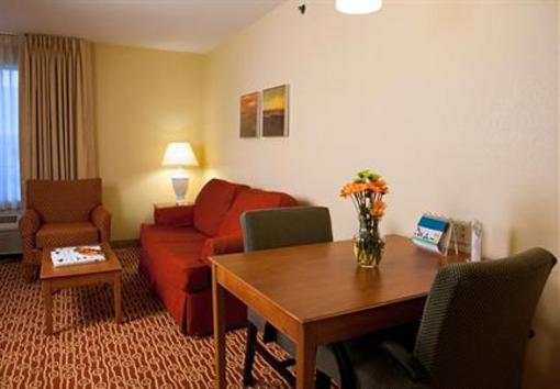 фото отеля TownePlace Suites Sterling Dulles North
