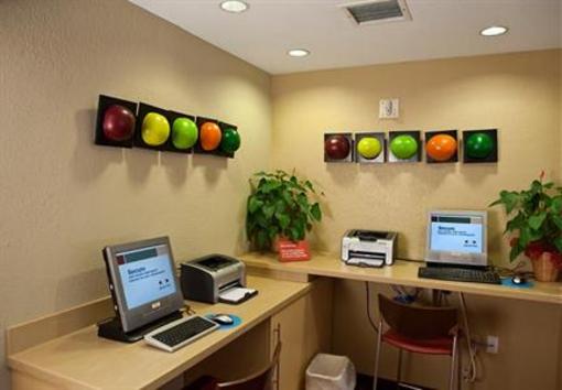 фото отеля TownePlace Suites Sterling Dulles North