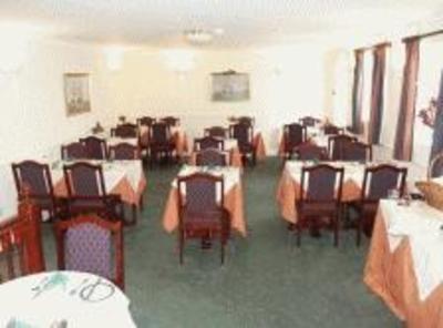 фото отеля Roselawn Hotel Burghfield