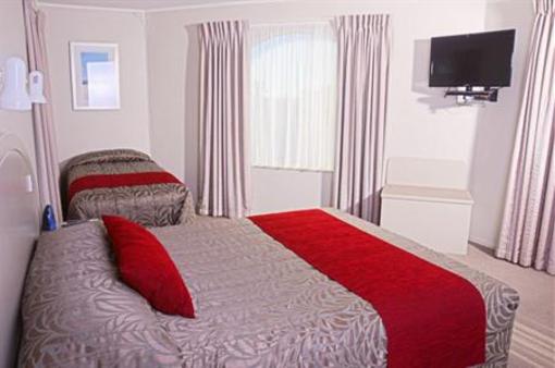 фото отеля Brougham Heights Motel