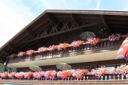 фото отеля Gästehaus Flora Hotel Reit im Winkl