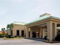 Econo Lodge Inn & Suites Gulfport