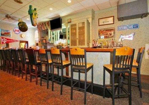 фото отеля Quality Inn Scottsburg