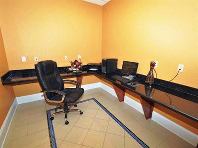 фото отеля La Quinta Inn & Suites Bowling Green