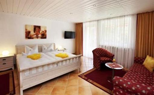 фото отеля Hotel Cafe Hochstadt