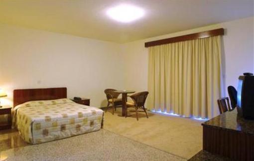 фото отеля Kapetanios Hotel Limassol