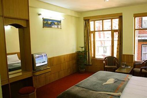фото отеля Hotel New Adarsh Manali