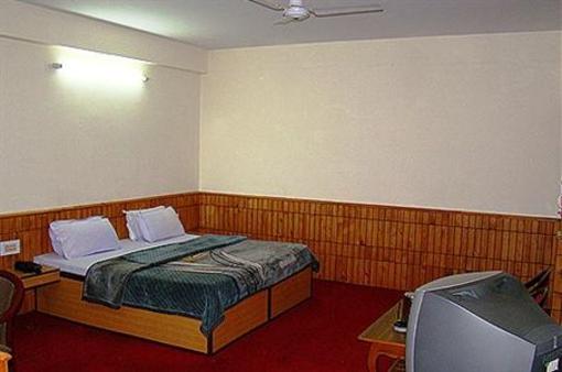 фото отеля Hotel New Adarsh Manali