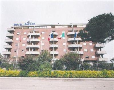 фото отеля Palace 2000 Hotel Pomezia