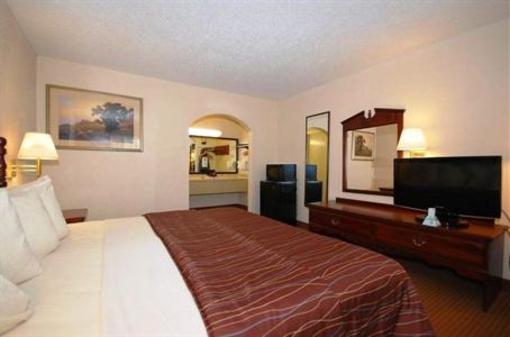 фото отеля Best Western Denham Springs