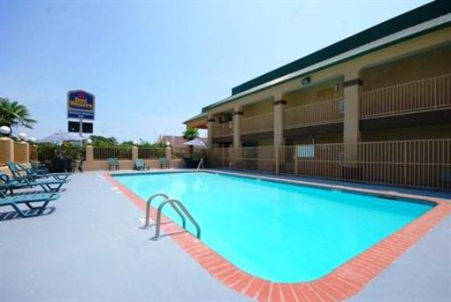 фото отеля Best Western Denham Springs