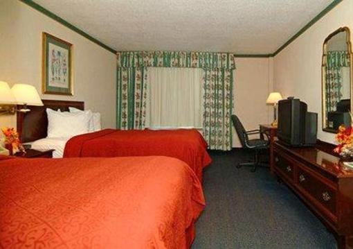 фото отеля Quality Inn Cedar Rapids