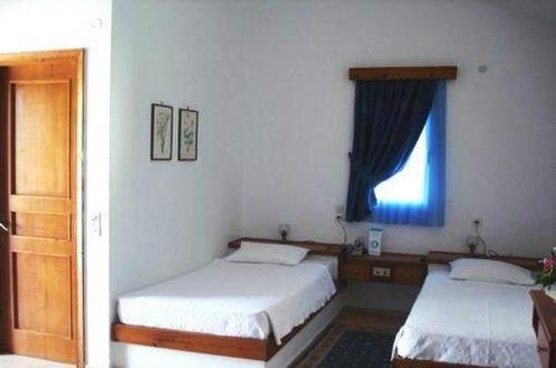 фото отеля Delfinia Hotel & Bungalows Mytilene