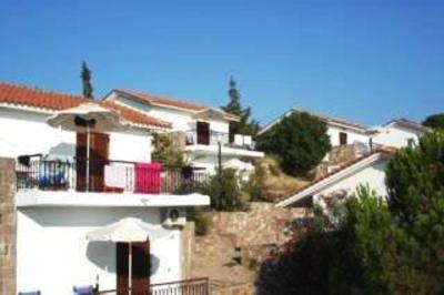 фото отеля Delfinia Hotel & Bungalows Mytilene
